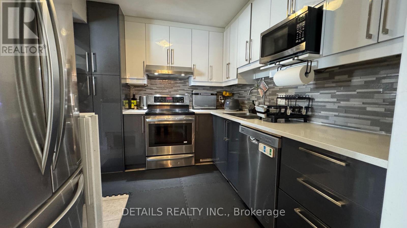 131 Markland Crescent, Ottawa, Ontario  K2G 5Z8 - Photo 4 - X13554874