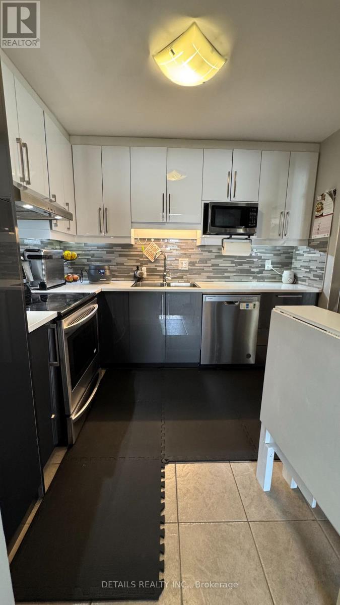 131 Markland Crescent, Ottawa, Ontario  K2G 5Z8 - Photo 5 - X13554874