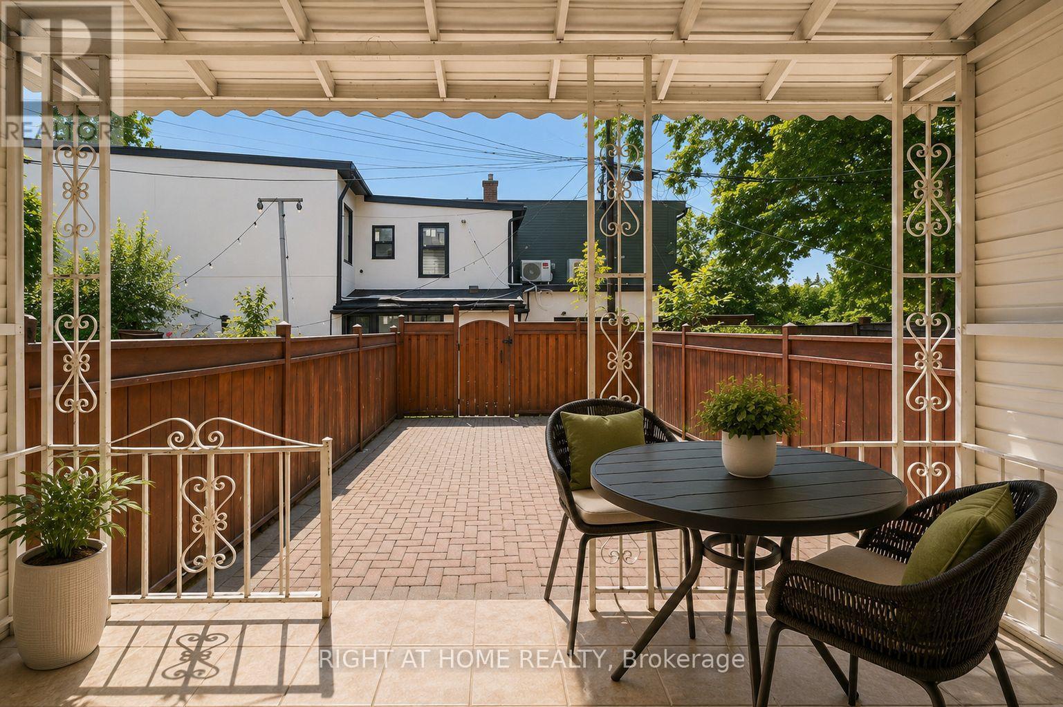 7 Andrews Avenue, Toronto, Ontario  M6J 1S2 - Photo 22 - C13554836