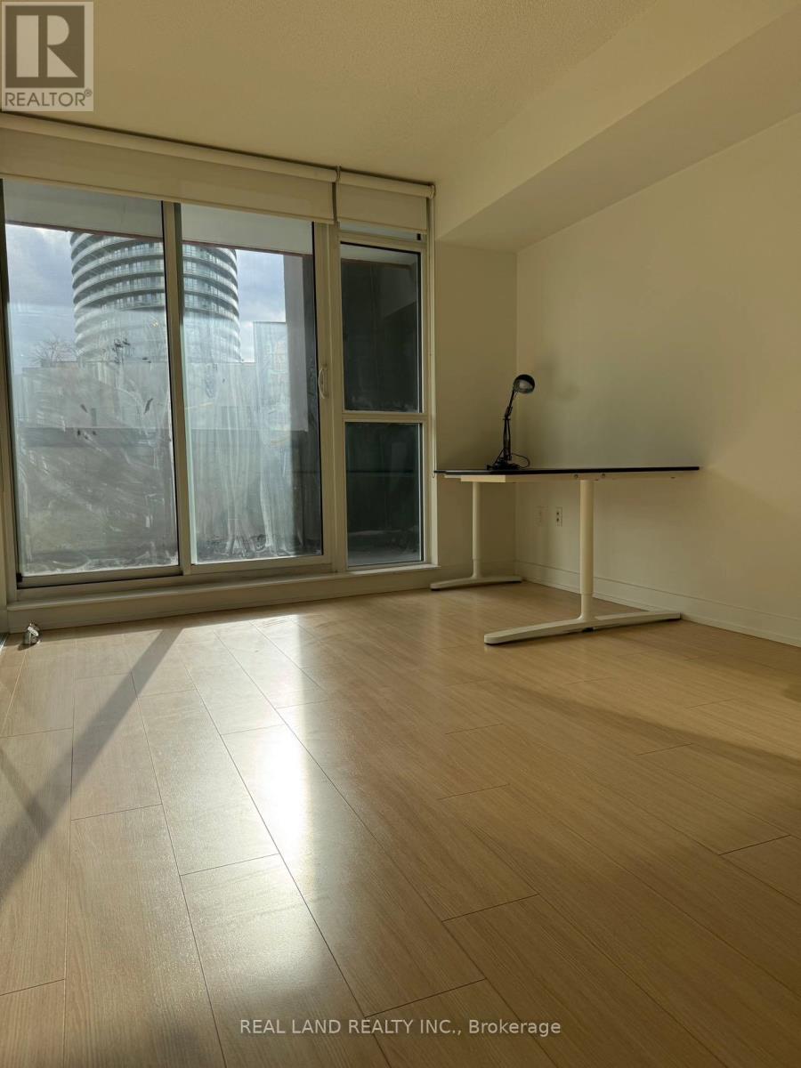 301 - 85 Queens Wharf Road, Toronto, Ontario  M5V 0J9 - Photo 12 - C13554844