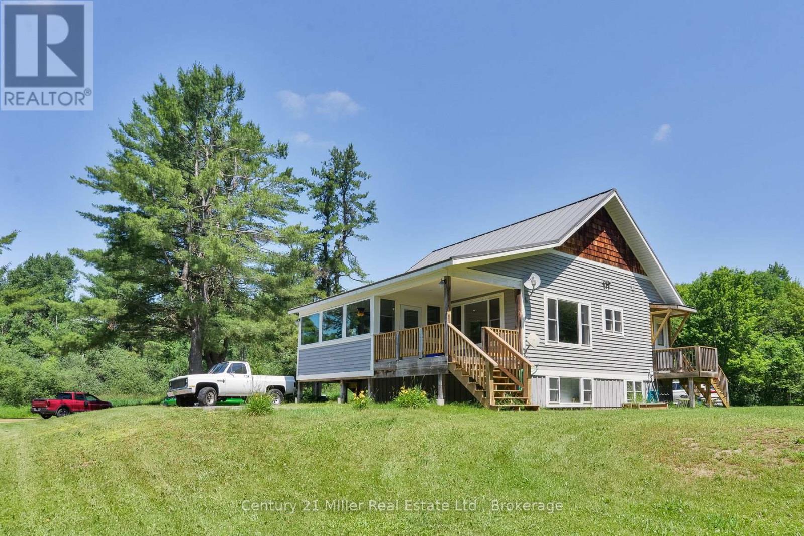 1028 Medora Lake Road, Muskoka Lakes, Ontario  P0B 1J0 - Photo 2 - X13554866
