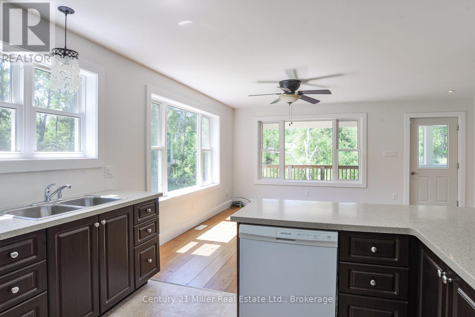 1028 Medora Lake Road, Muskoka Lakes, Ontario  P0B 1J0 - Photo 9 - X13554866