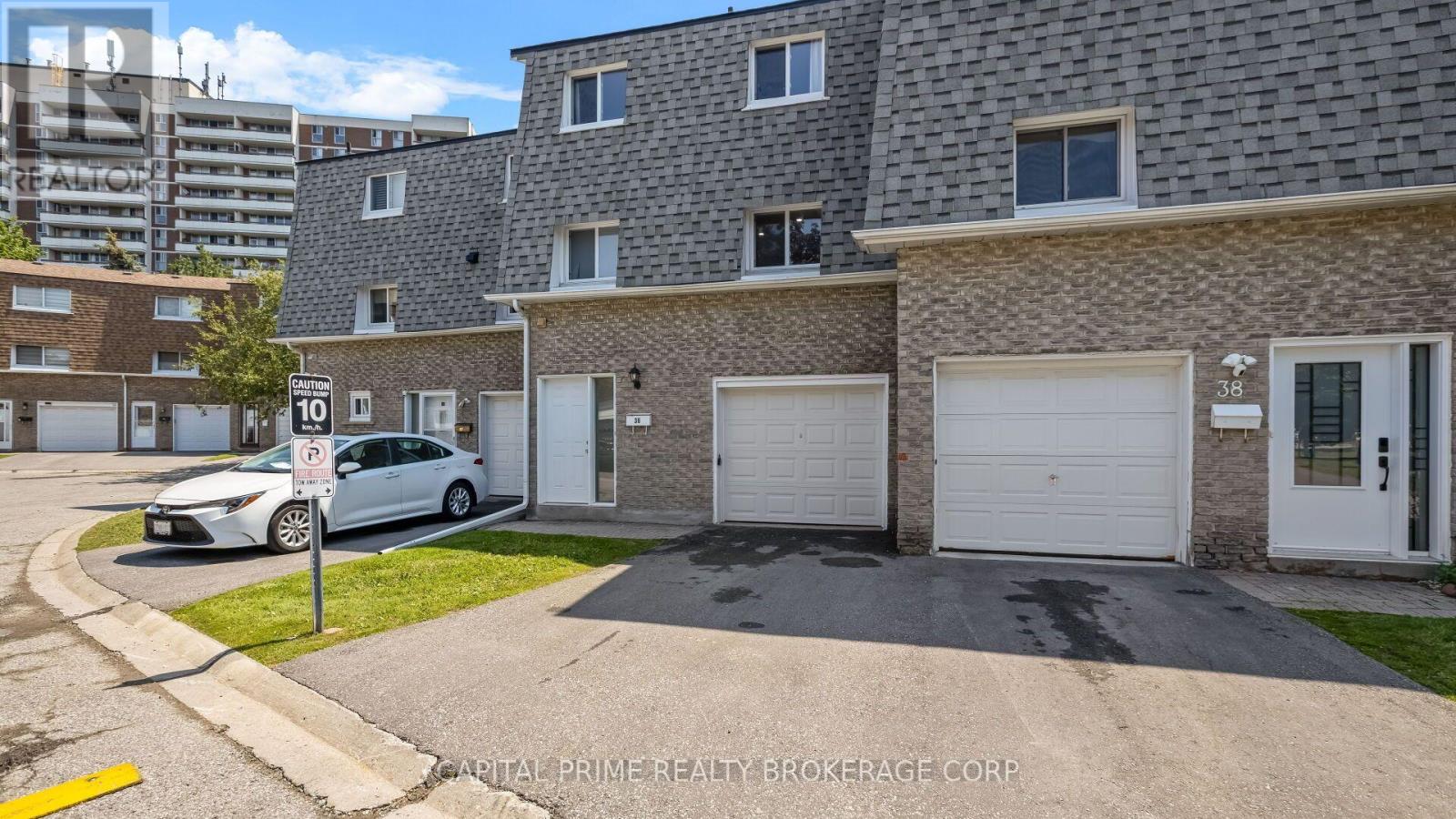 36 - 250 BRIDLETOWNE CIRCLE, Toronto, Ontario