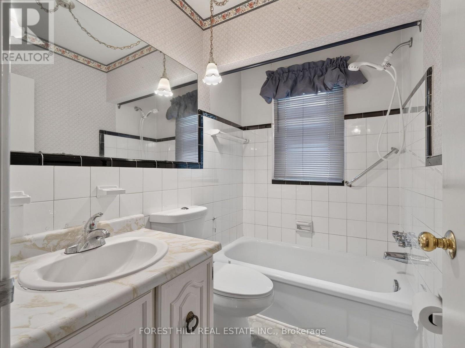 98 Marchington Circle, Toronto, Ontario  M1R 3M7 - Photo 12 - E13554906