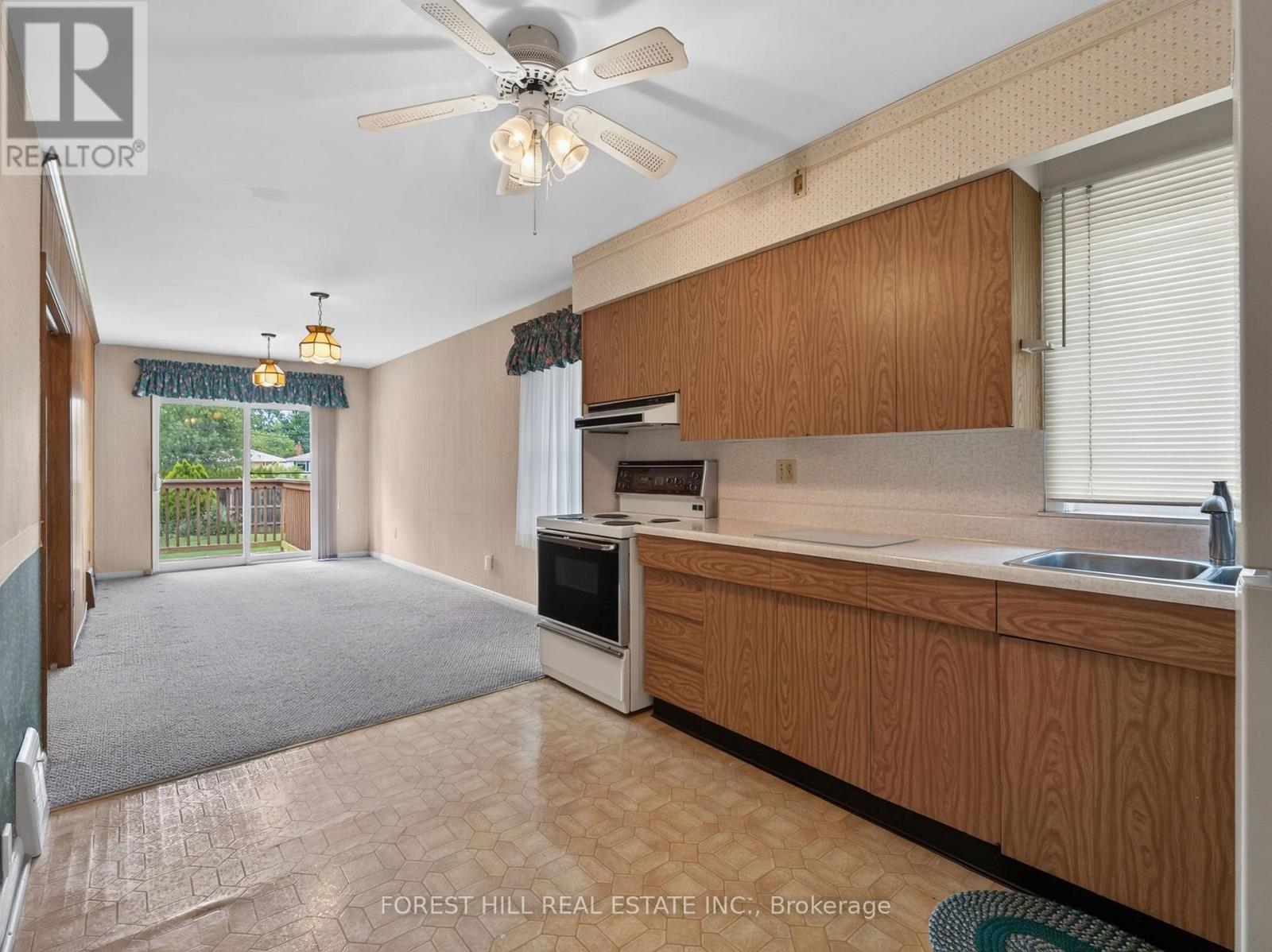 98 Marchington Circle, Toronto, Ontario  M1R 3M7 - Photo 3 - E13554906