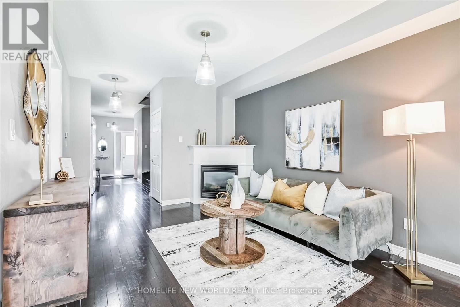 47 Naylor Drive, Bradford West Gwillimbury, Ontario  L3Z 0J8 - Photo 11 - N13554838