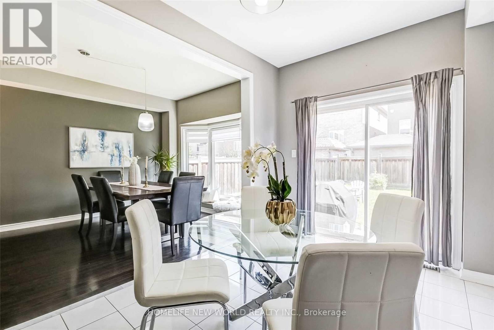 47 Naylor Drive, Bradford West Gwillimbury, Ontario  L3Z 0J8 - Photo 17 - N13554838