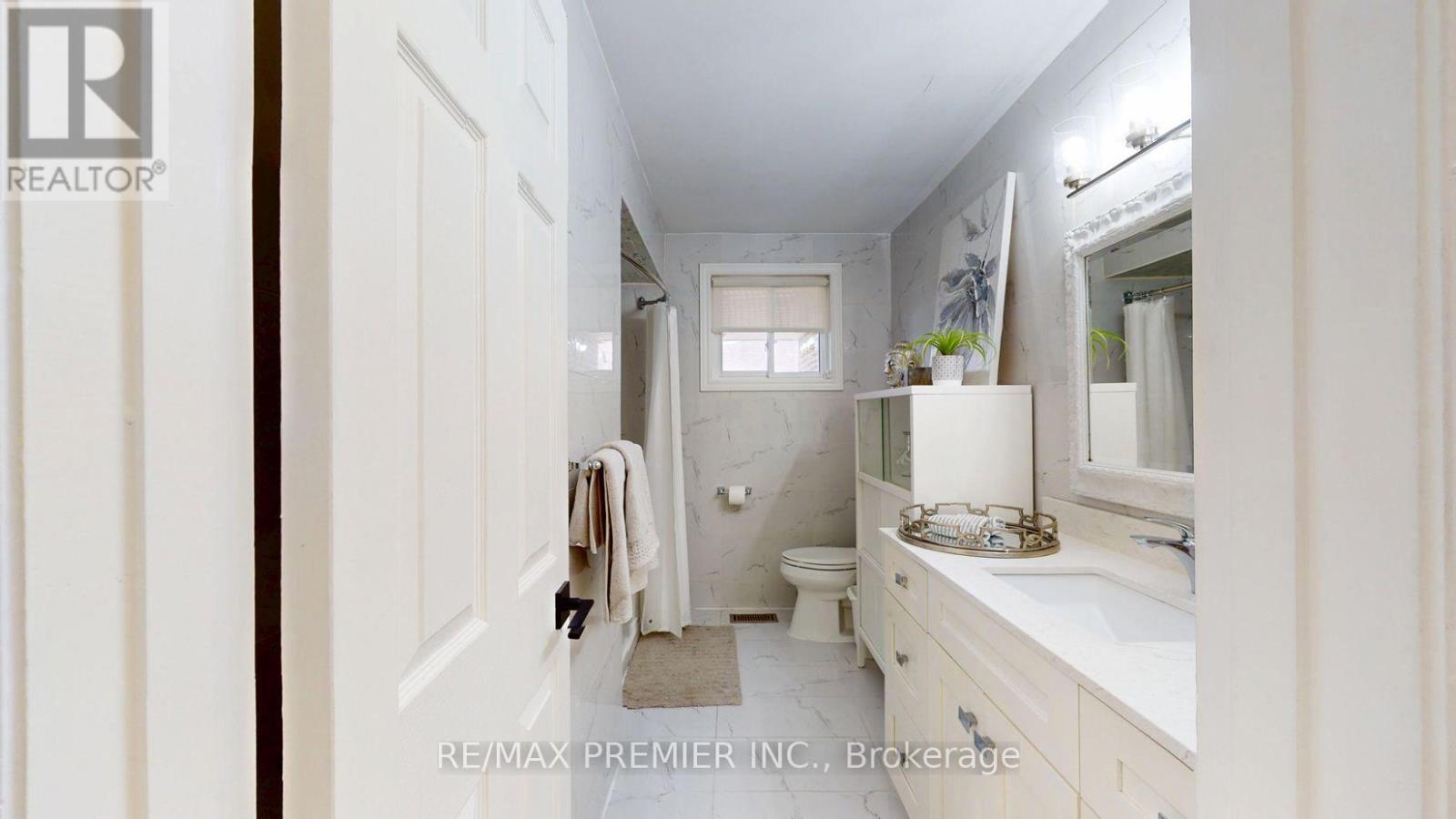 438 Woodbridge Avenue, Vaughan, Ontario  L4L 2T4 - Photo 18 - N13554860