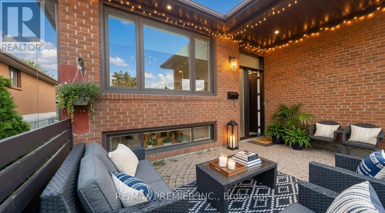 438 Woodbridge Avenue, Vaughan, Ontario  L4L 2T4 - Photo 2 - N13554860