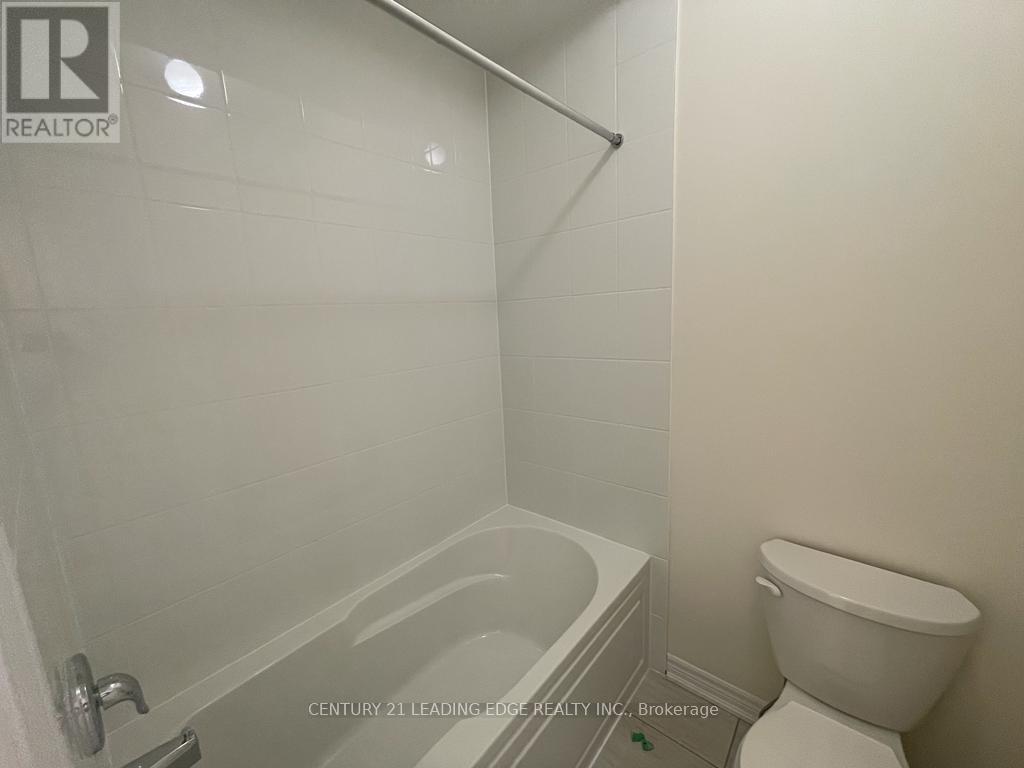 10 O'reilly Street, Whitby, Ontario  L1P 0N7 - Photo 17 - E13498000