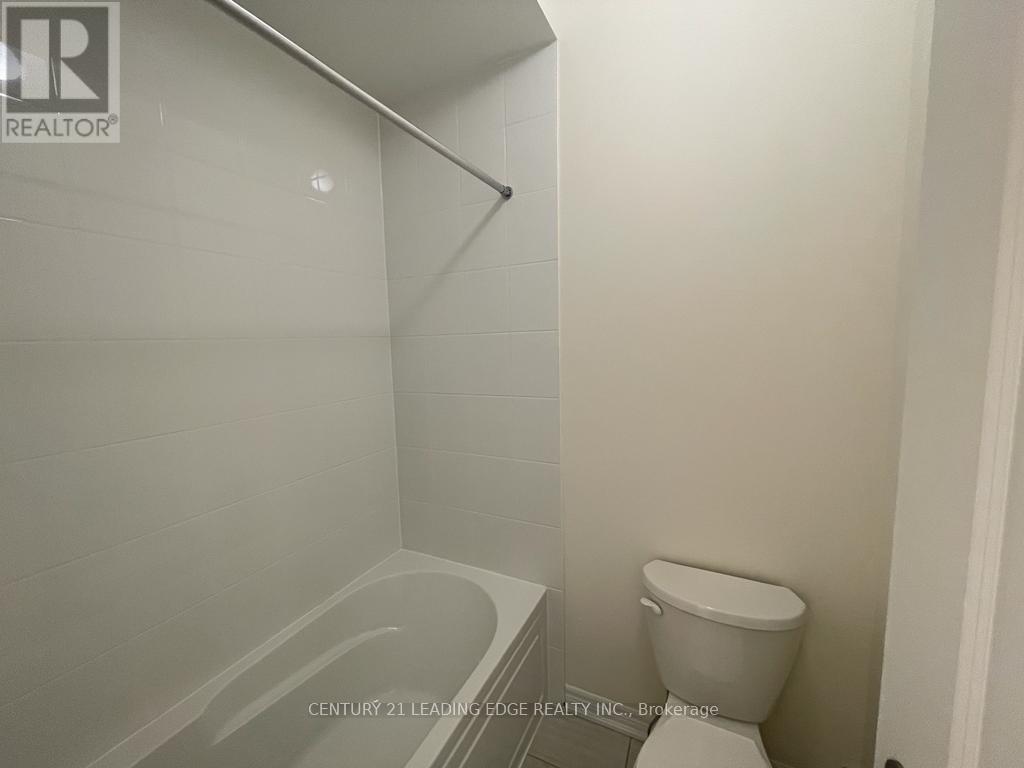 10 O'reilly Street, Whitby, Ontario  L1P 0N7 - Photo 16 - E13498000