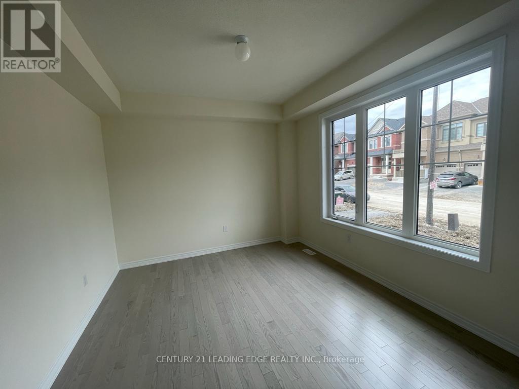10 O'reilly Street, Whitby, Ontario  L1P 0N7 - Photo 6 - E13498000