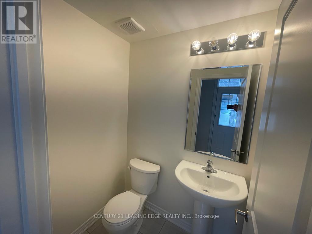 10 O'reilly Street, Whitby, Ontario  L1P 0N7 - Photo 9 - E13498000