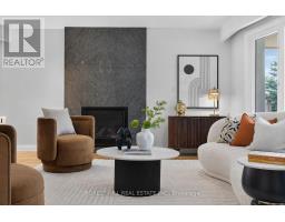 1 HEATHVIEW AVENUE, Toronto, Ontario