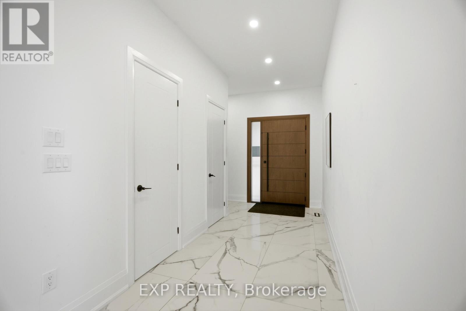 83 Kalmar Avenue, Toronto, Ontario  M1N 3G5 - Photo 2 - E13554950