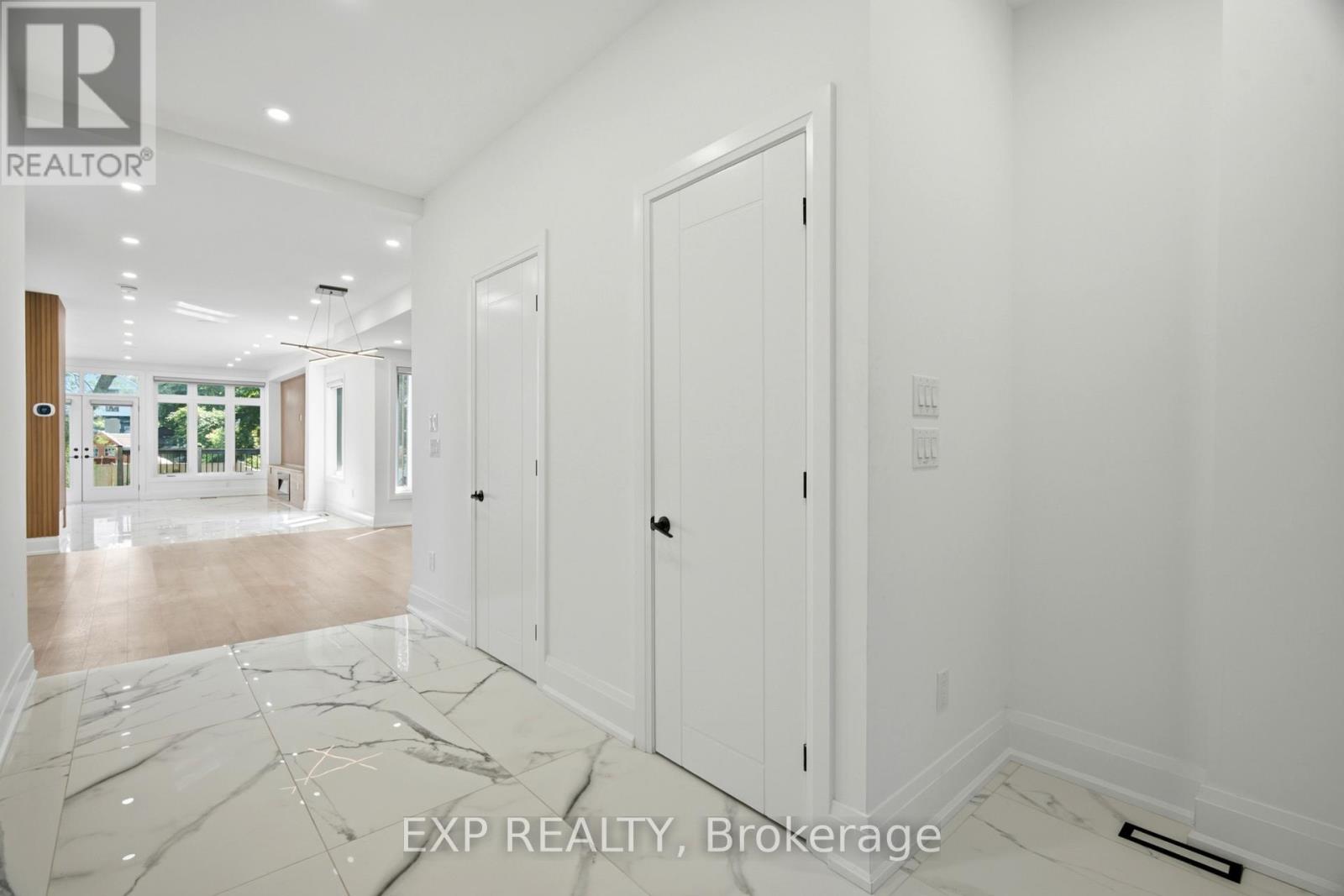 83 Kalmar Avenue, Toronto, Ontario  M1N 3G5 - Photo 3 - E13554950
