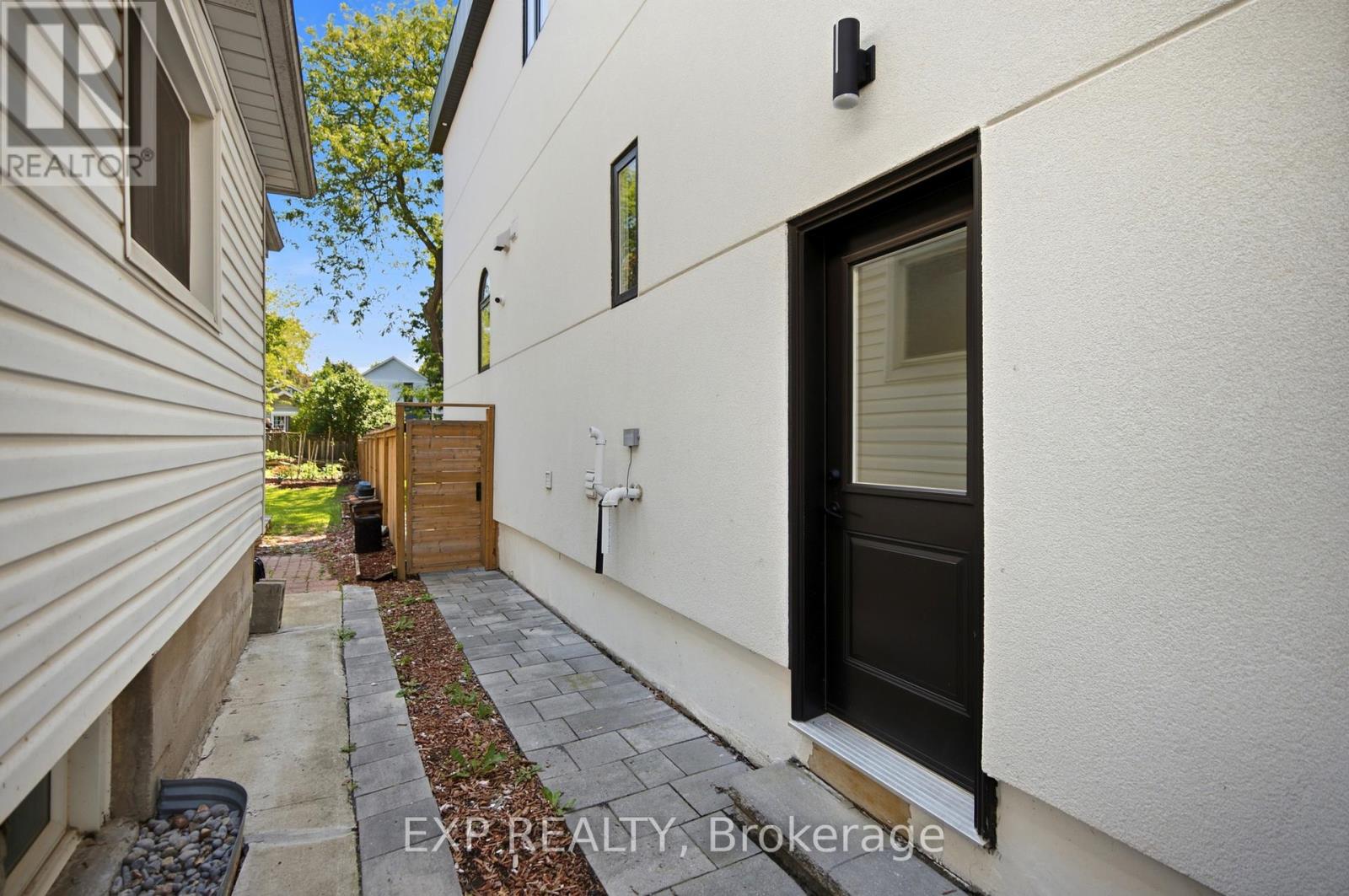 83 Kalmar Avenue, Toronto, Ontario  M1N 3G5 - Photo 39 - E13554950