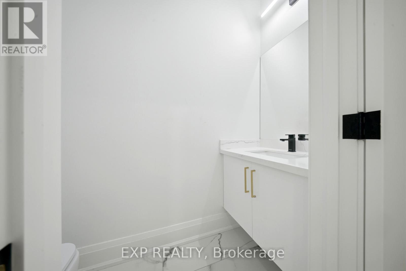83 Kalmar Avenue, Toronto, Ontario  M1N 3G5 - Photo 4 - E13554950
