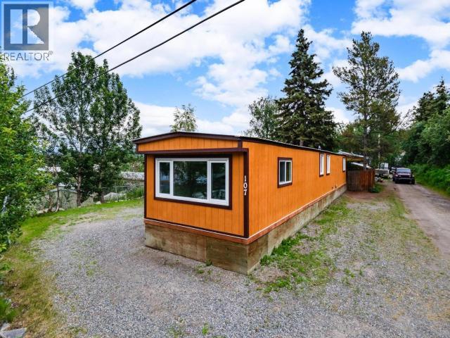 107-4 Prospector Road, Whitehorse, Yukon Y1A 5G5 - Photo 2 - 17493