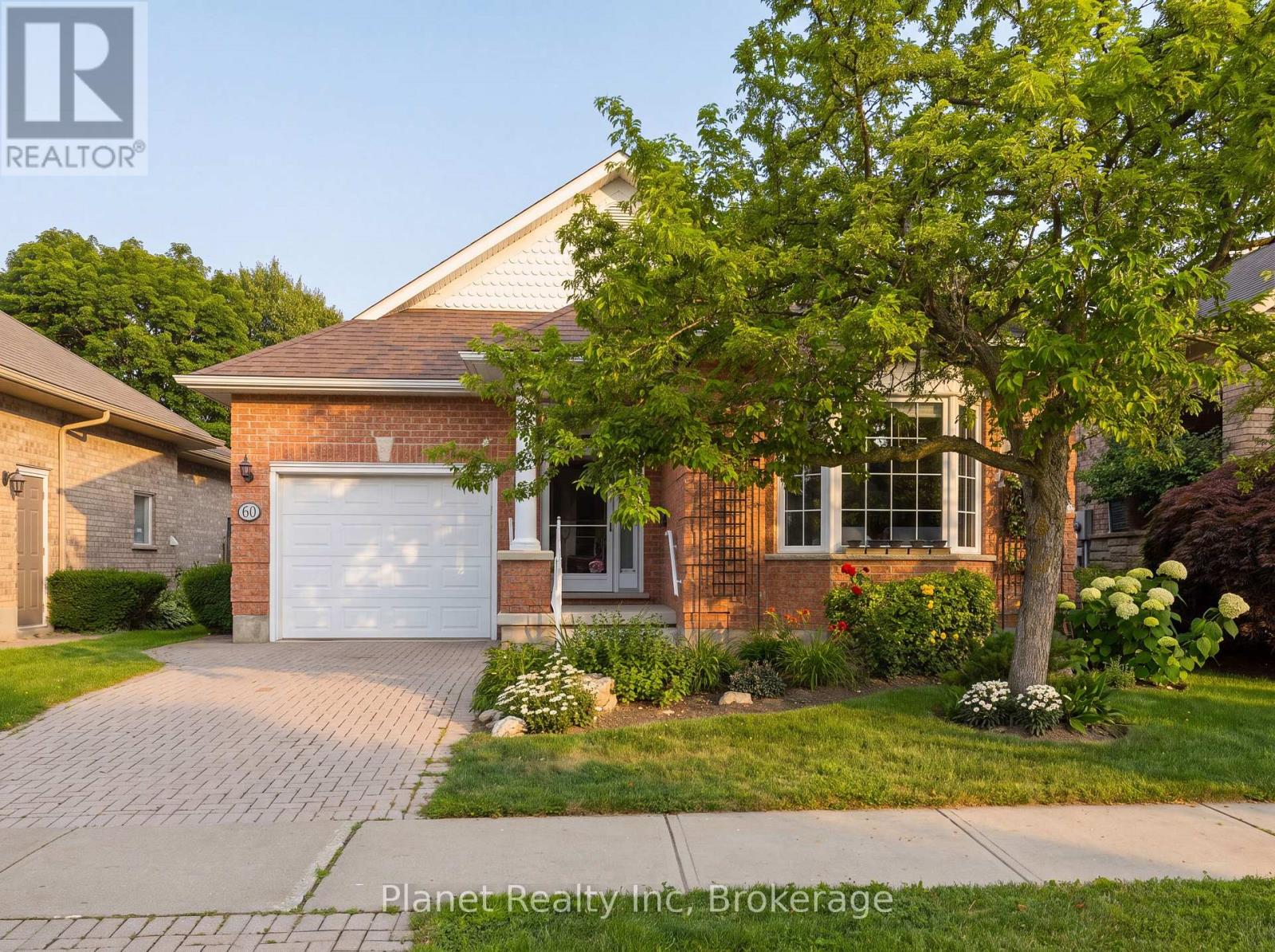60 Basswood Drive, Guelph, Ontario  N1G 4X7 - Photo 2 - X13554934