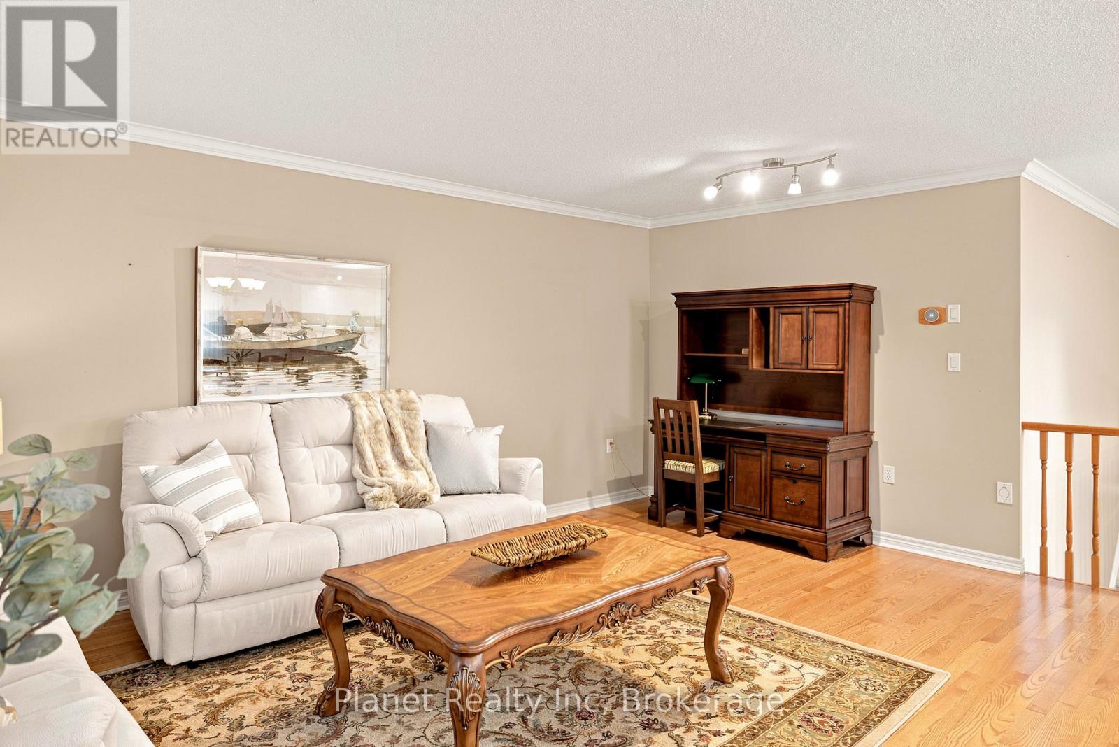 60 Basswood Drive, Guelph, Ontario  N1G 4X7 - Photo 4 - X13554934