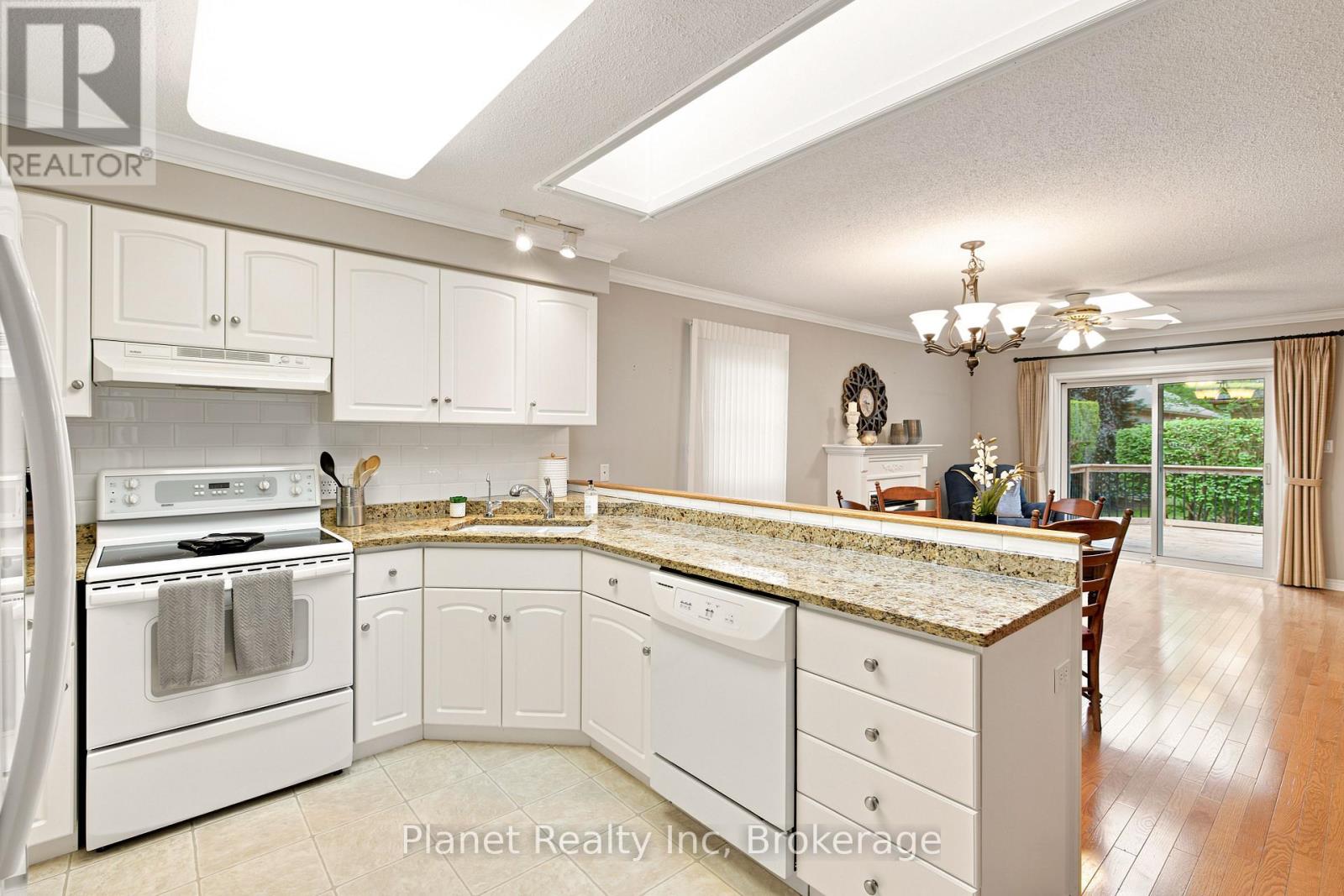 60 Basswood Drive, Guelph, Ontario  N1G 4X7 - Photo 6 - X13554934