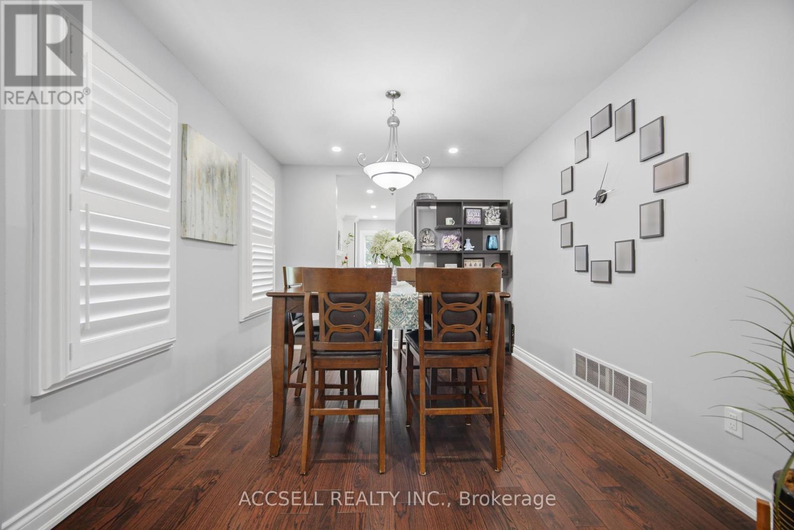 32 Niles Court, Brampton, Ontario  L6S 5T5 - Photo 12 - W13554928