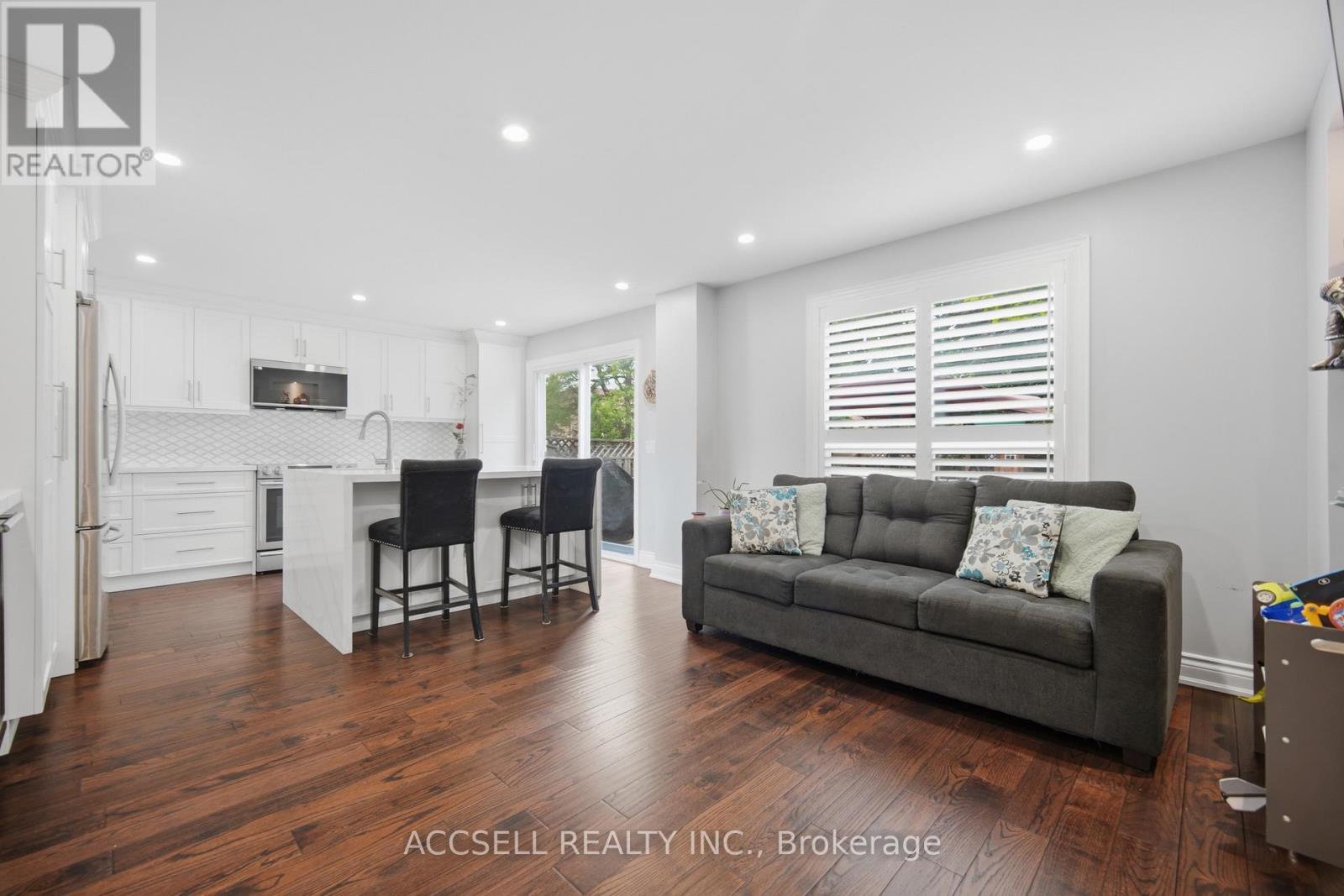 32 Niles Court, Brampton, Ontario  L6S 5T5 - Photo 24 - W13554928