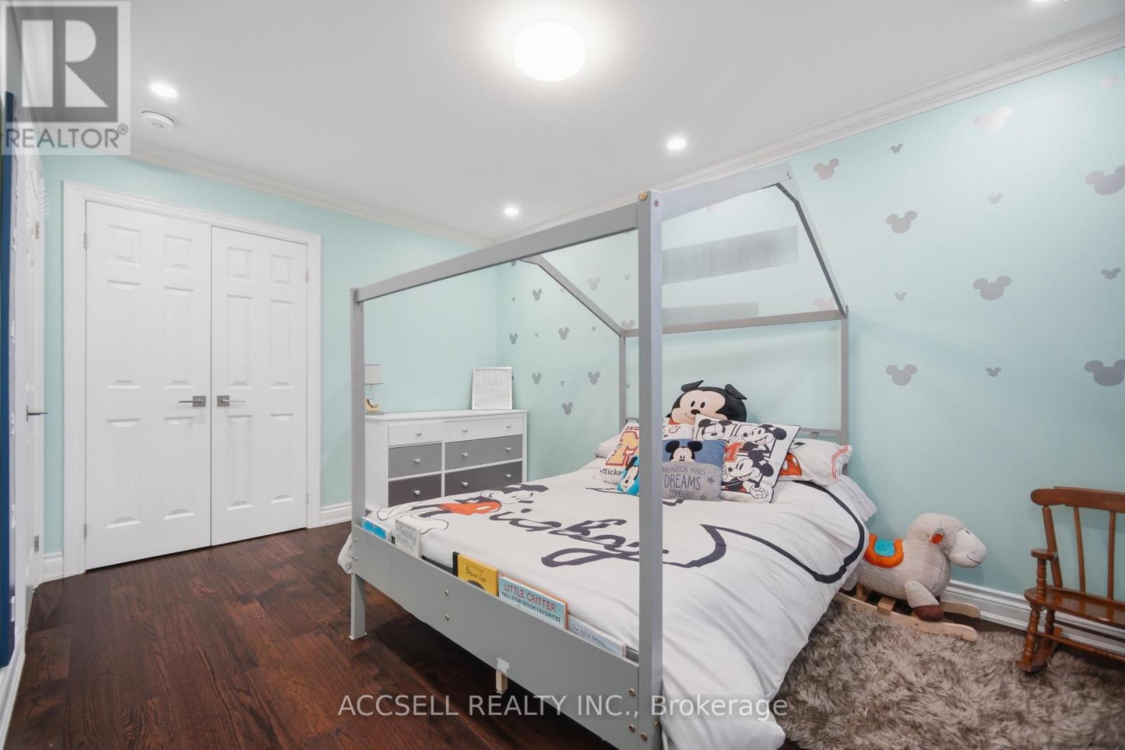 32 Niles Court, Brampton, Ontario  L6S 5T5 - Photo 42 - W13554928