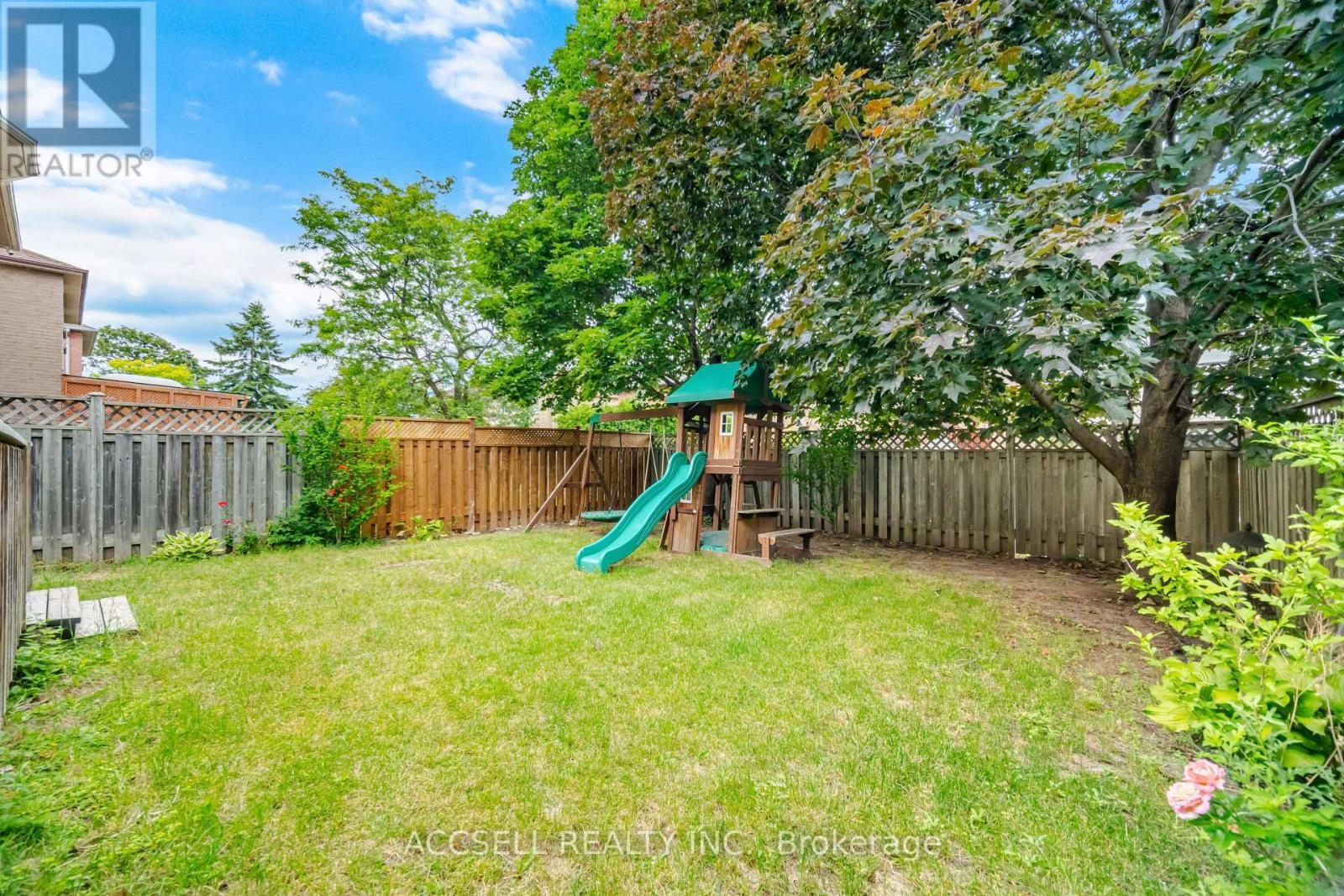 32 Niles Court, Brampton, Ontario  L6S 5T5 - Photo 50 - W13554928