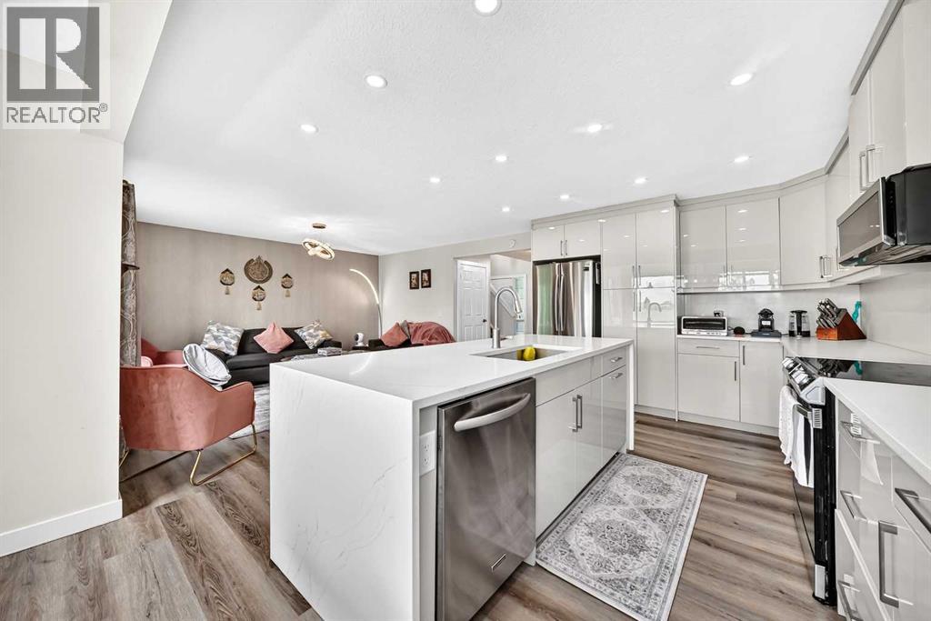 7230 Laguna Way NE, Calgary, Alberta  T1Y 7B9 - Photo 8 - A2325299