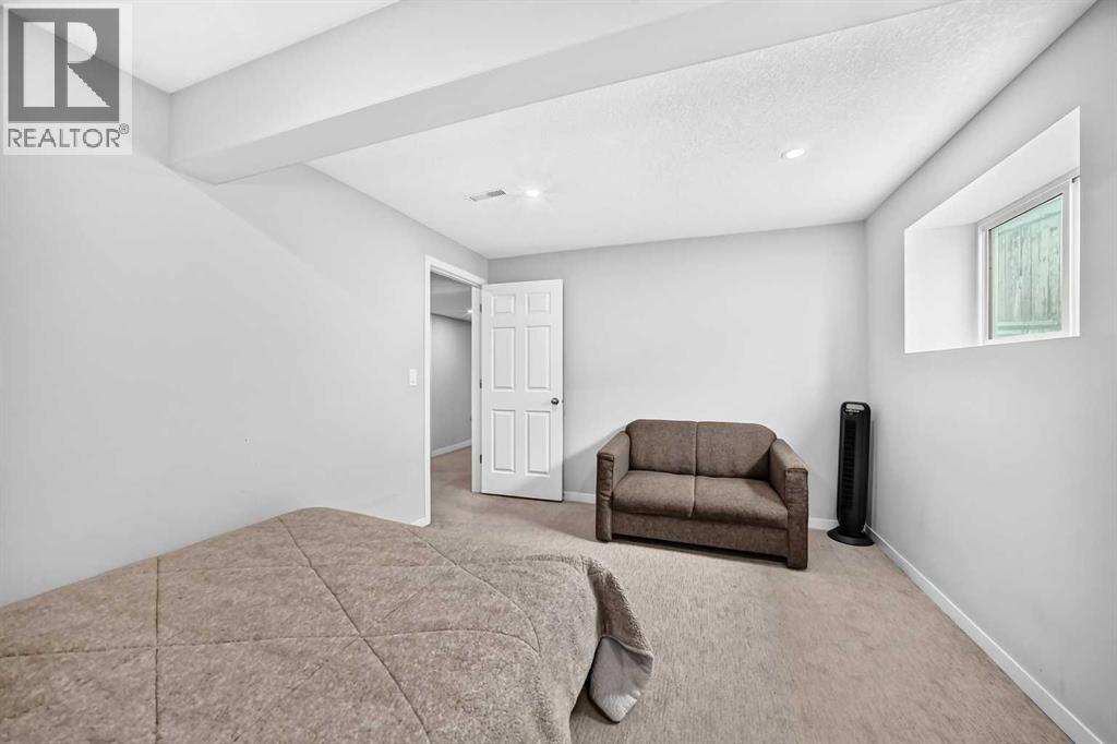 7230 Laguna Way NE, Calgary, Alberta  T1Y 7B9 - Photo 37 - A2325299