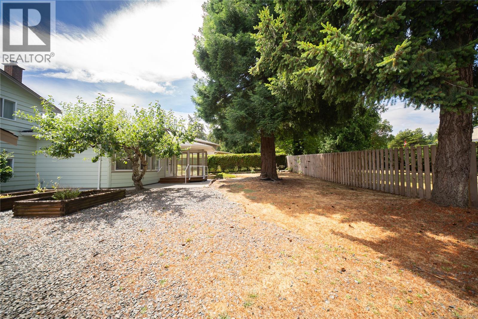 Listing image 24