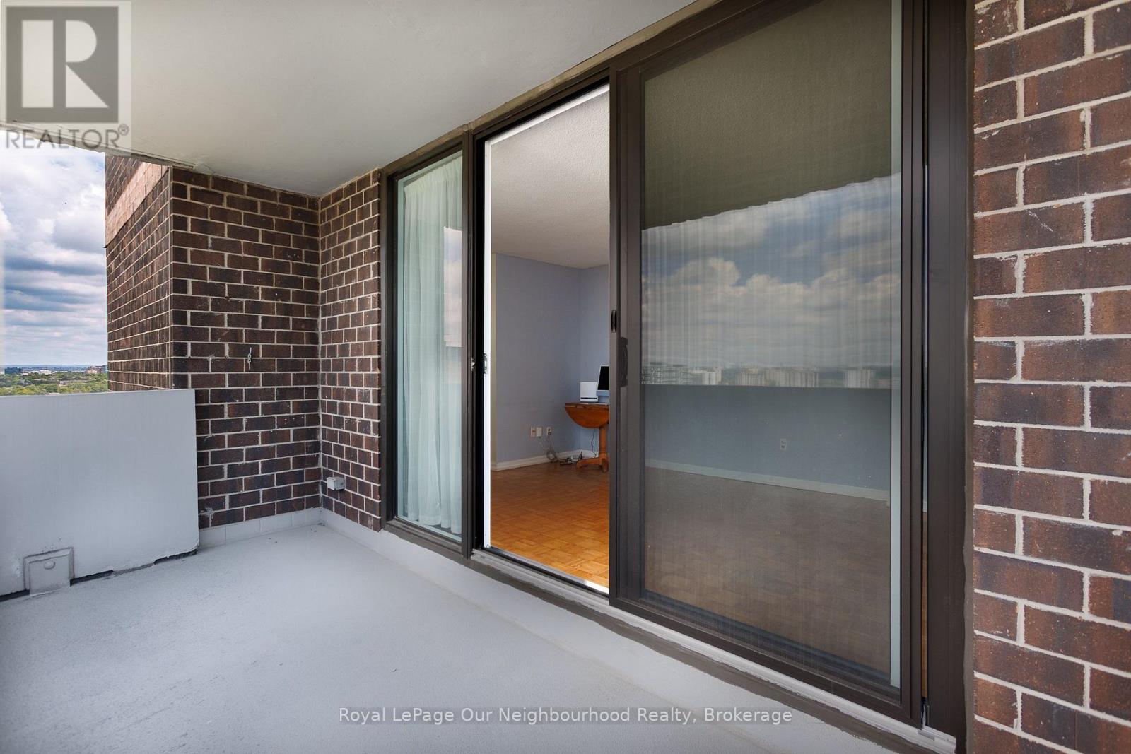 2203 - 1900 Sheppard Avenue E, Toronto, Ontario  M2J 4T4 - Photo 11 - C13555024