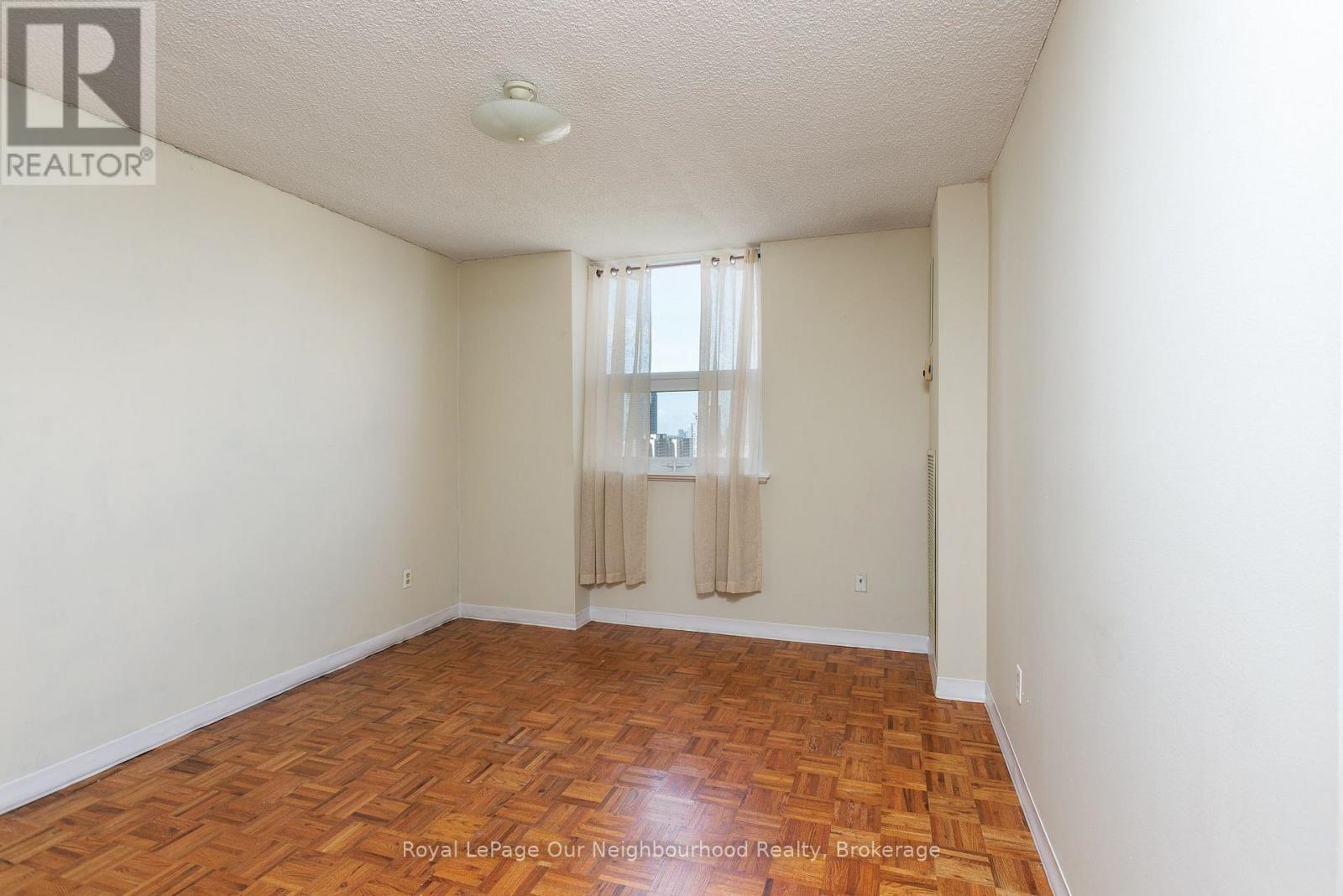 2203 - 1900 Sheppard Avenue E, Toronto, Ontario  M2J 4T4 - Photo 18 - C13555024
