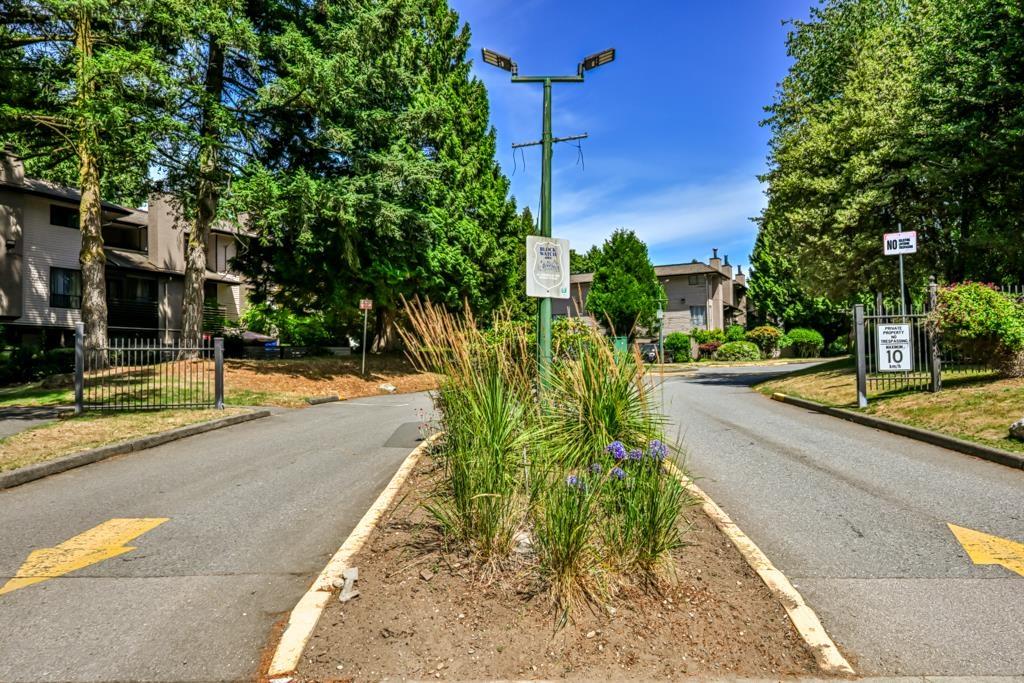 10509 Holly Park Lane Lane, Surrey, British Columbia  V3R 6X8 - Photo 30 - R3145408