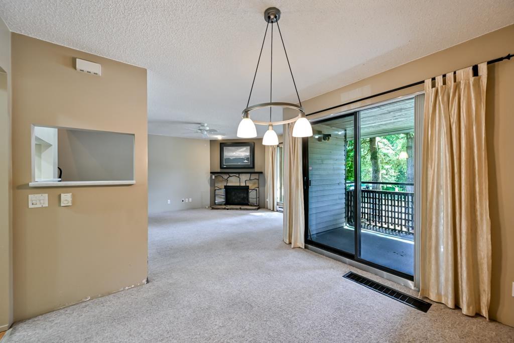 10509 Holly Park Lane Lane, Surrey, British Columbia  V3R 6X8 - Photo 6 - R3145408