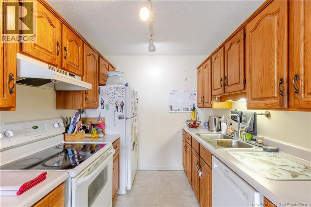 60 Colwell Drive Unit# 4, Fredericton, New Brunswick  E3A 3R6 - Photo 4 - NB143688