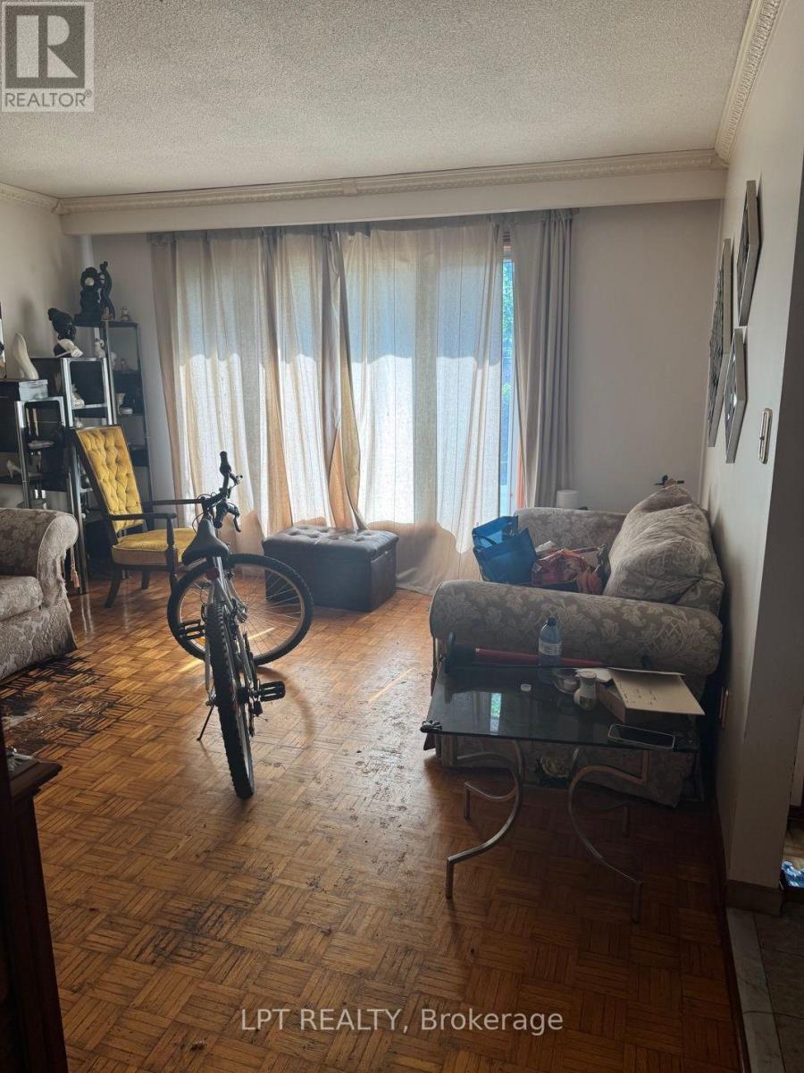 43 Sunset Avenue, Toronto, Ontario  M8W 3Z5 - Photo 7 - W13551334