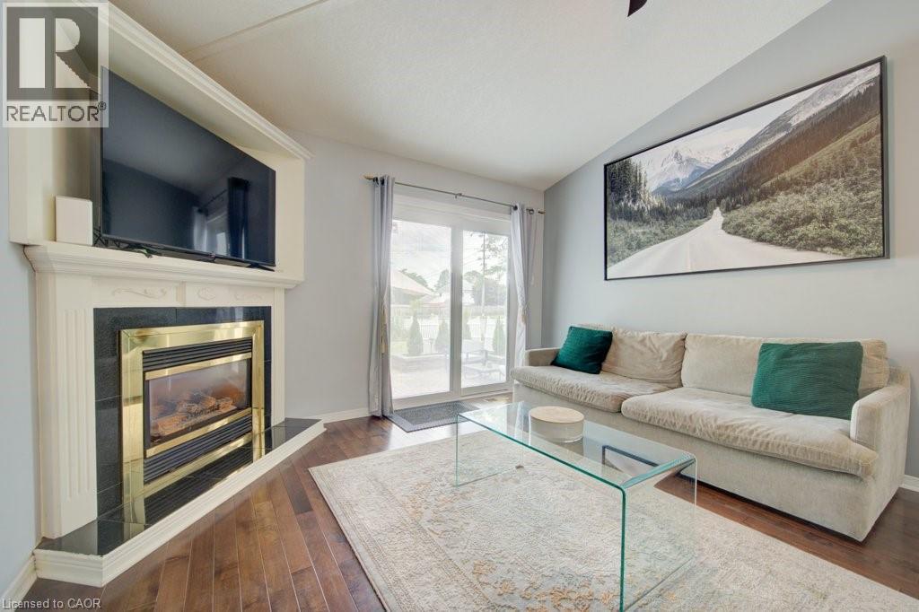 330 Lake Louise Boulevard, Waterloo, Ontario  N2V 2H4 - Photo 17 - 40847395