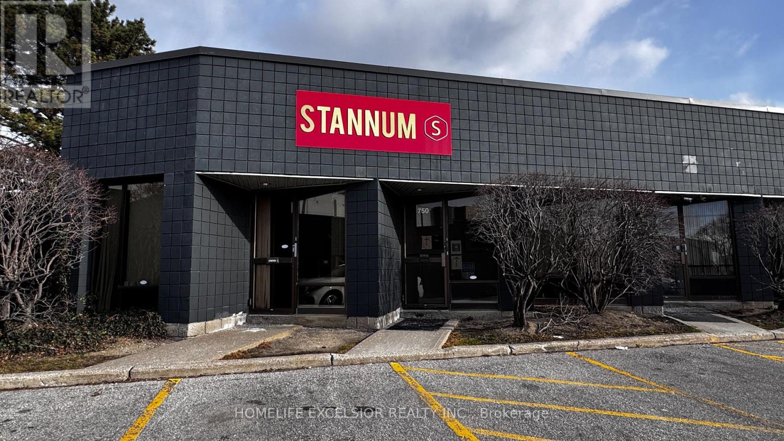 748-750 Gordon Baker Road, Toronto, Ontario  M2H 3B4 - Photo 1 - C13555064