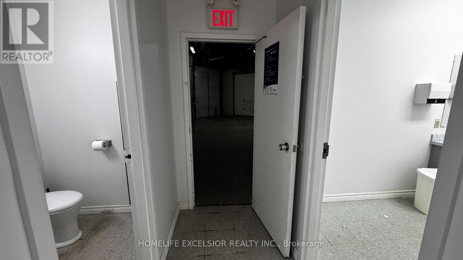 748-750 Gordon Baker Road, Toronto, Ontario  M2H 3B4 - Photo 21 - C13555064