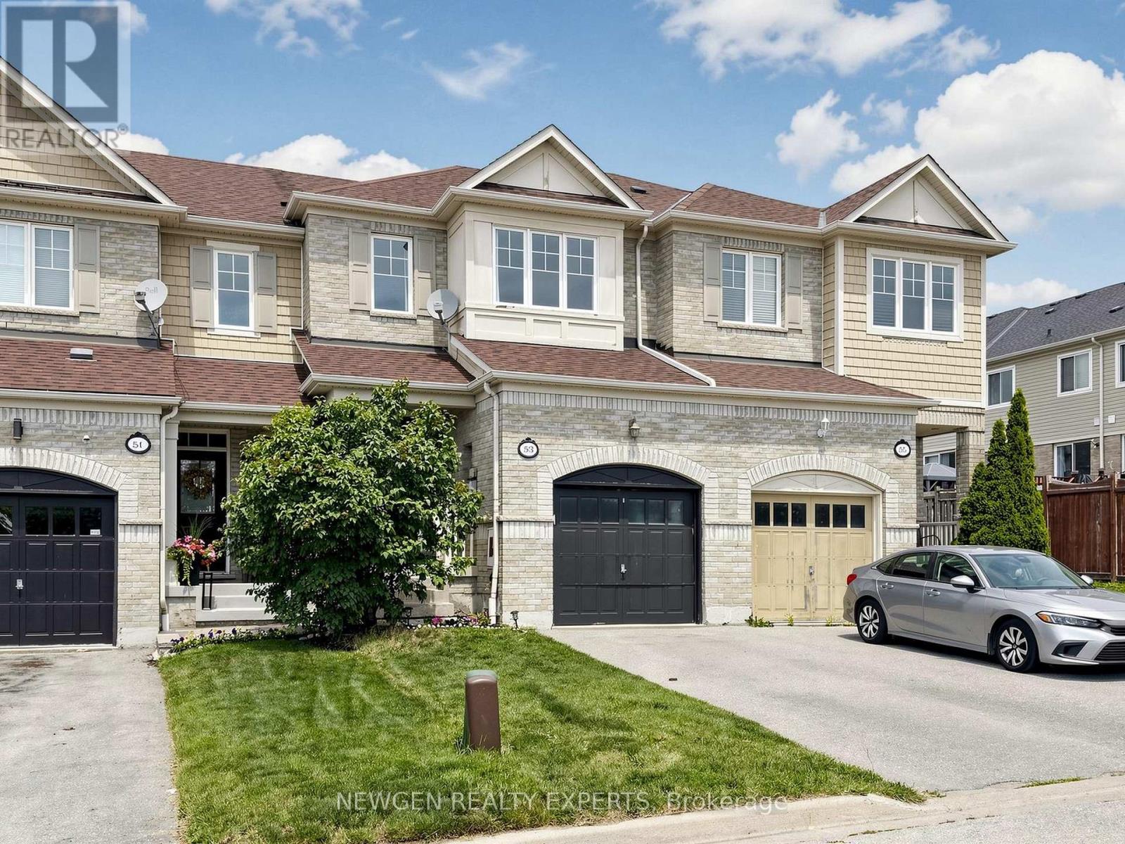 53 Silverwood Circle, Ajax, Ontario L1Z 0A3 - Photo 2 - E13554974