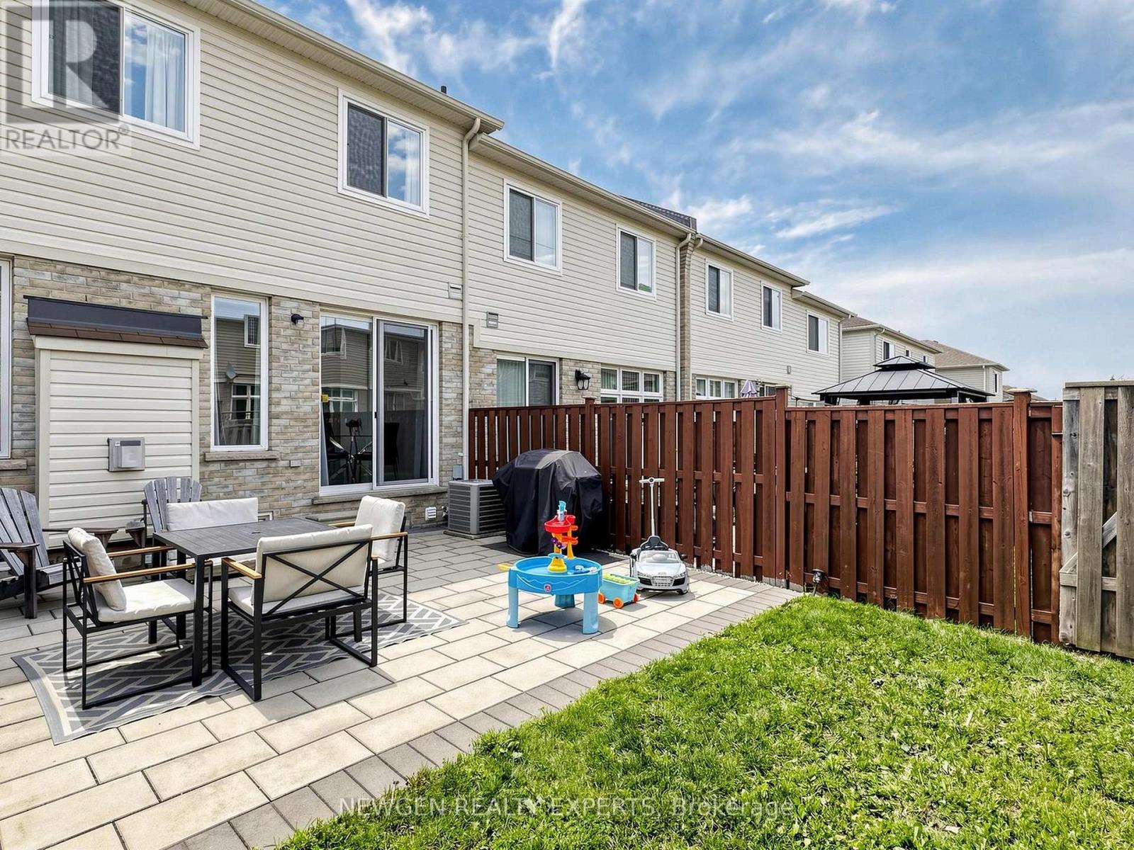 53 Silverwood Circle, Ajax, Ontario L1Z 0A3 - Photo 42 - E13554974