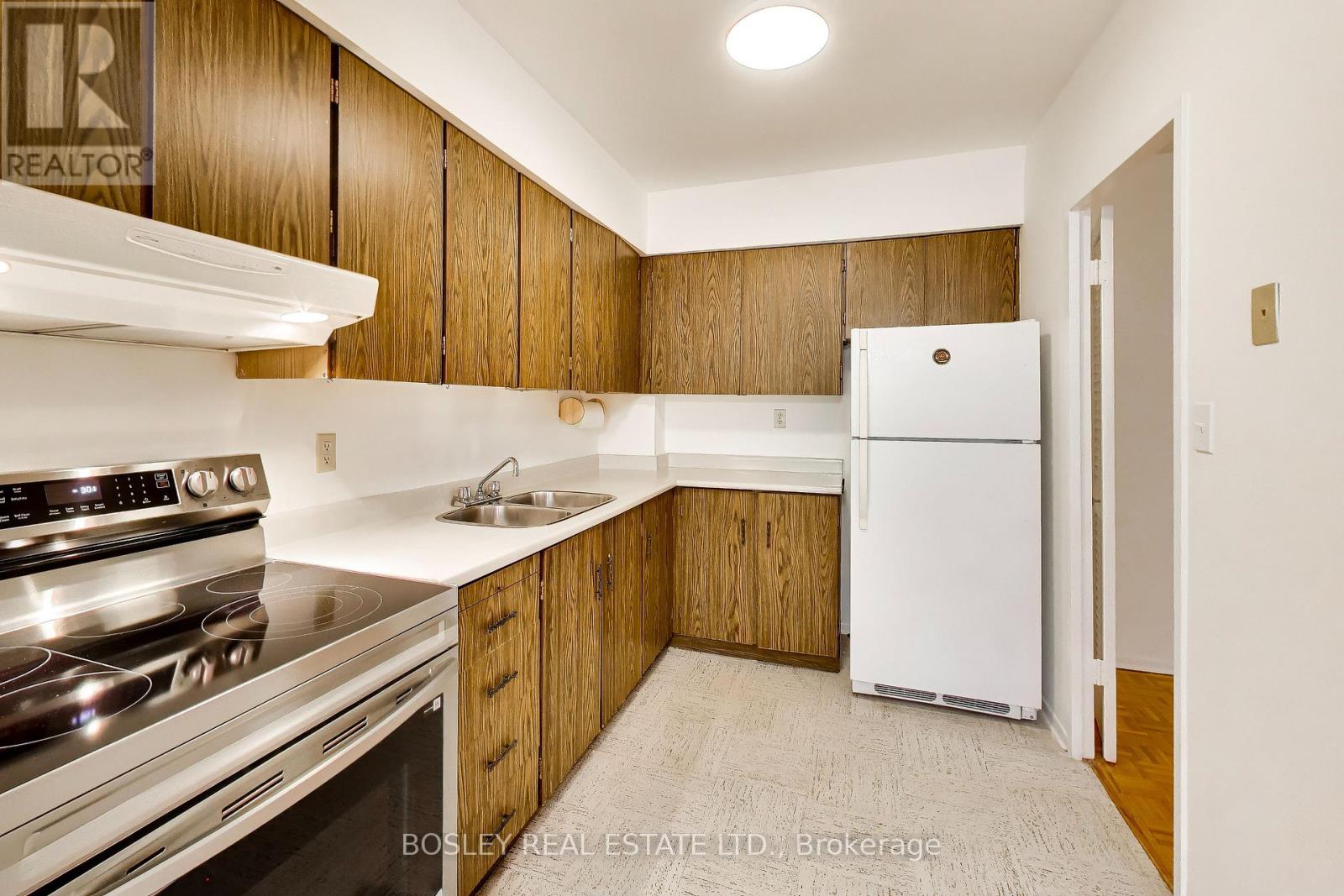 302 - 6 Crescent Town Road, Toronto, Ontario  M4C 5L3 - Photo 16 - E13555038