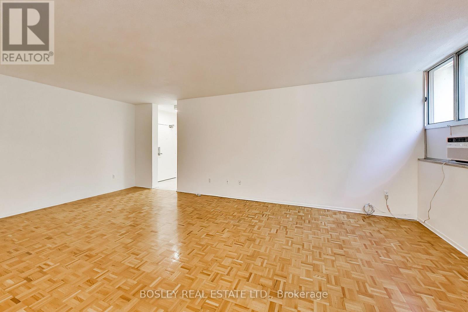 302 - 6 Crescent Town Road, Toronto, Ontario  M4C 5L3 - Photo 4 - E13555038