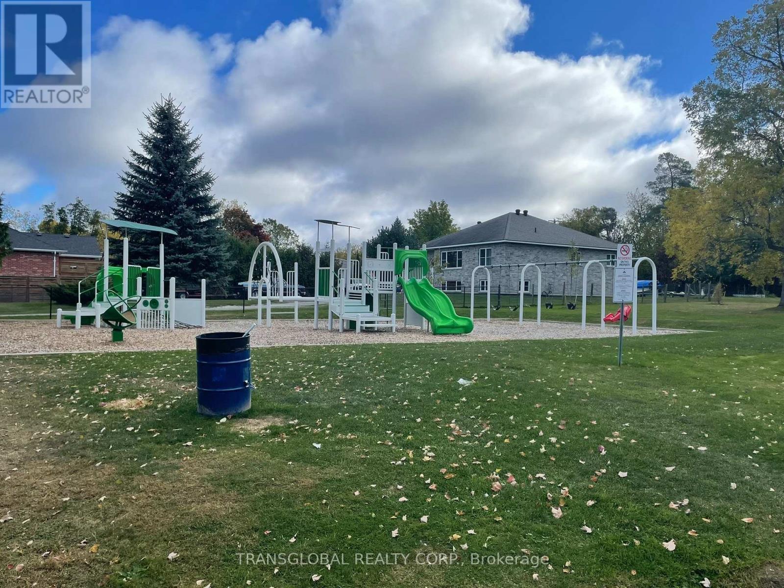 1014 Barton Avenue, Georgina, Ontario  L4P 3E9 - Photo 25 - N13555036