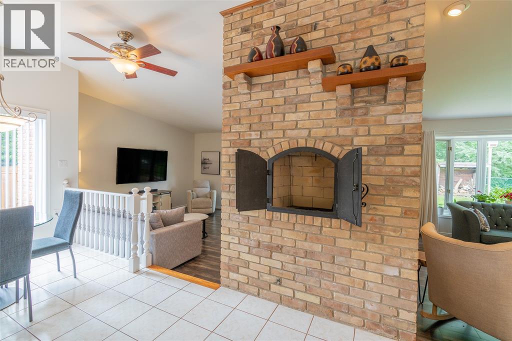 147 Fieldstone Avenue, St Clair photo 5