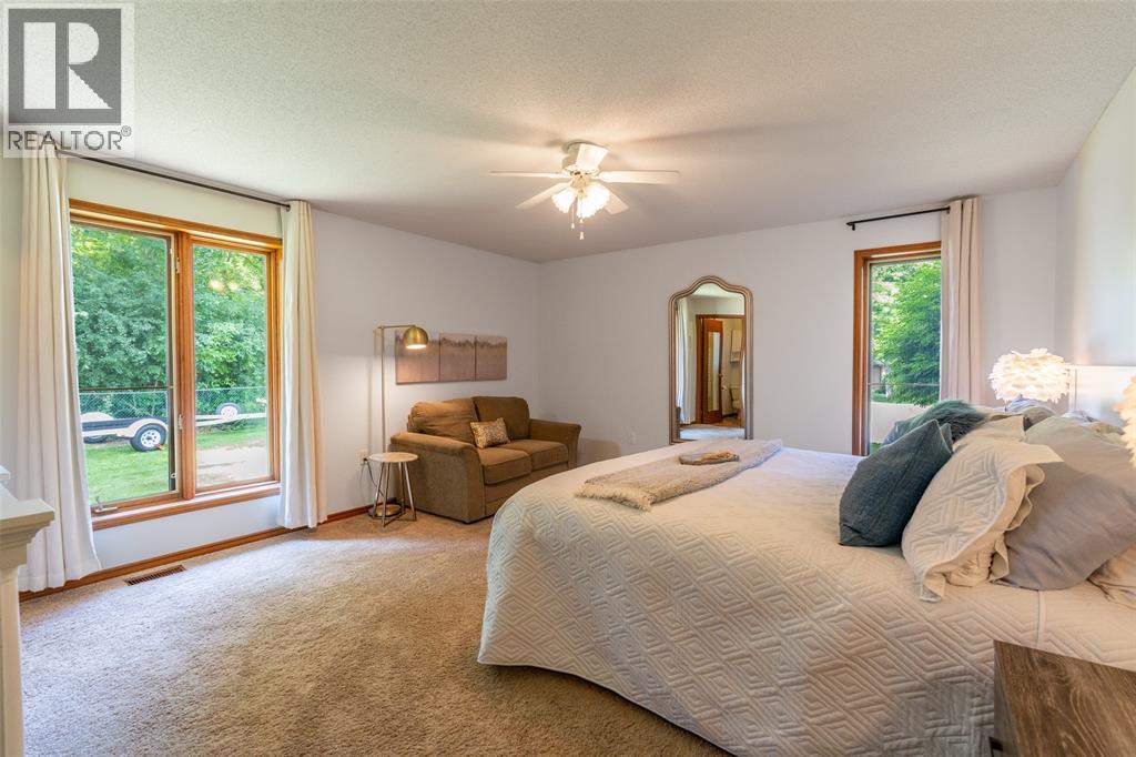 147 Fieldstone Avenue, St Clair photo 11