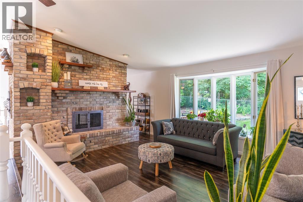 147 Fieldstone Avenue, St Clair photo 4